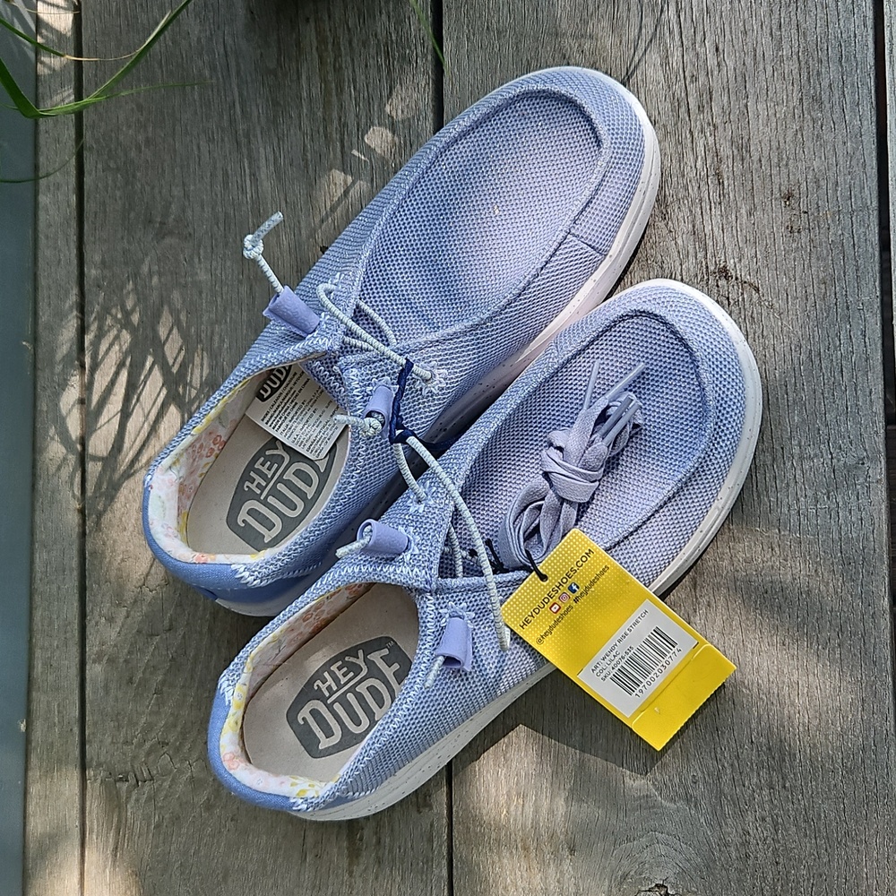 Firm! HeyDude! Slip On Shoes, NWT! Extra Shoe Laces Included, No Box - Picture 3 of 8